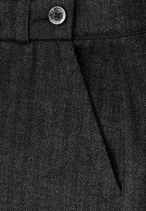 Straight Leg Hose Black