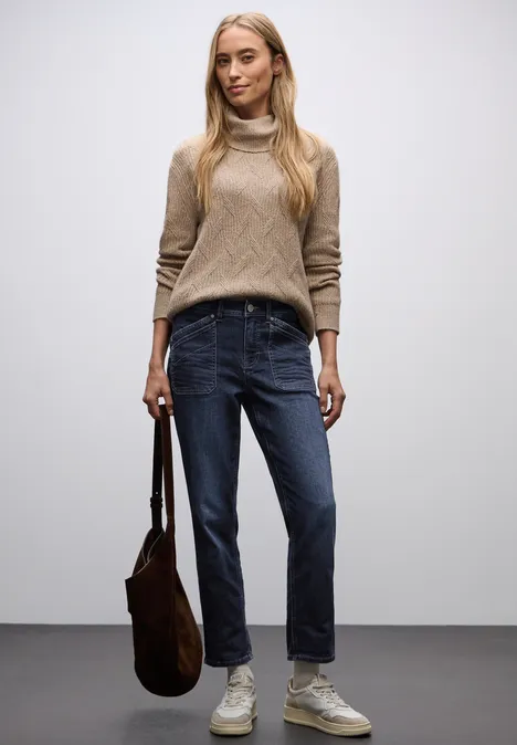 Jeans mit Patch Pockets Dark blue washed