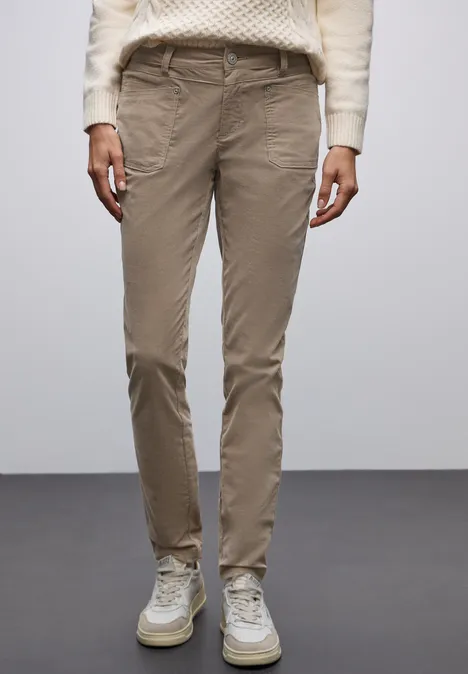 Cordhose im Casual Fit flowing beige