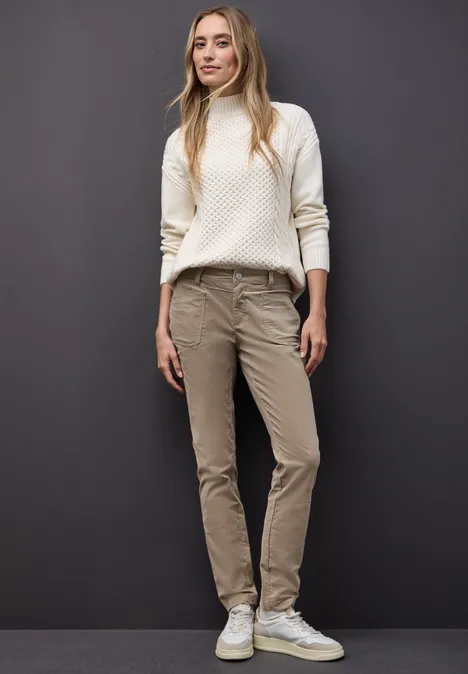 Cordhose im Casual Fit flowing beige