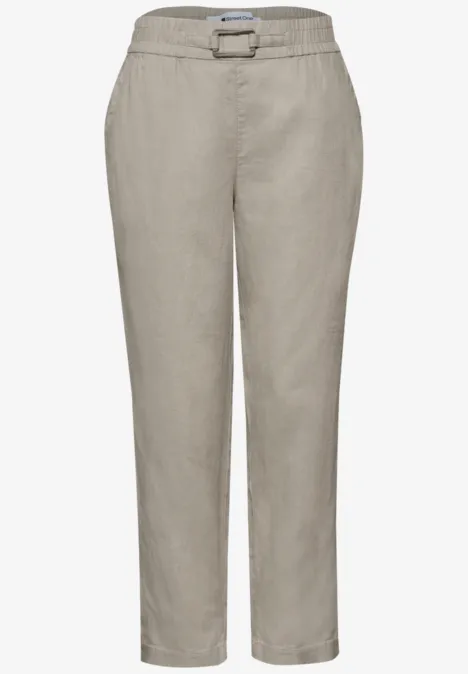 Pantalon slim en lin, détail boucle timeless beige