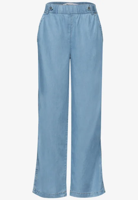 Lichtblauwe denim jeans met wijde pijpen en hoge taille.