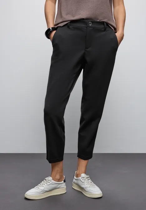 Chino mit Tapedetails Black