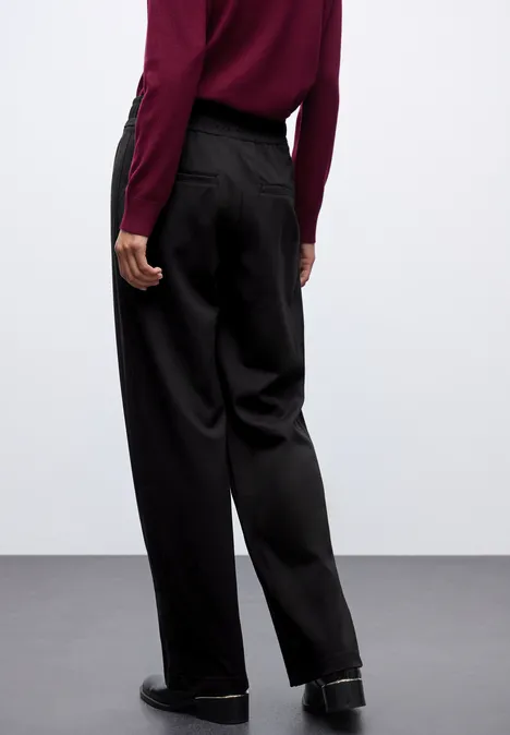 Straight Leg Hose Black