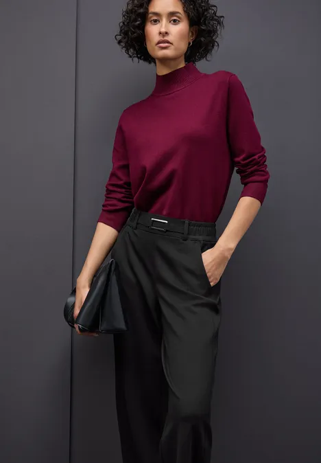 Straight Leg Hose Black