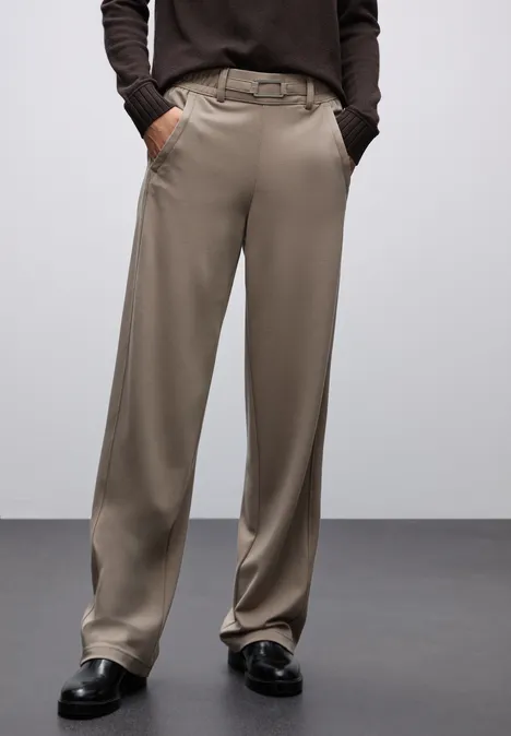 Straight Leg Hose mit Detail bark brown