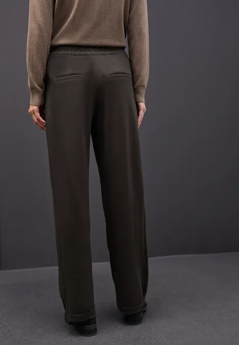 Straight Leg Hose mit Detail darkest brown
