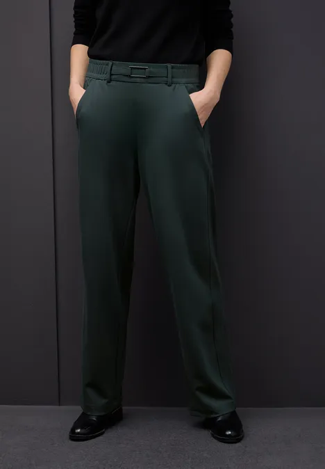 Straight Leg Hose mit Detail evernight green