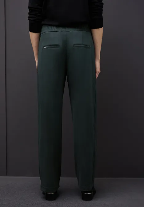Straight Leg Hose mit Detail evernight green