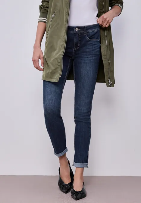 Slim Leg Jeans Dark Blue Wash