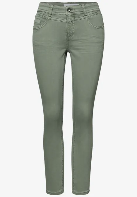 Mid Waist Slim Leg Jeans im Casual Fit Sage Green Washed Mid Waist Slim Leg Jeans im Casual Fit Sage Green Washed