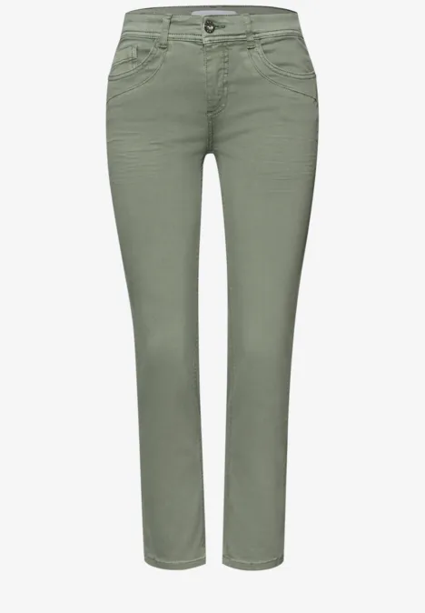 Mid Waist Straight Leg Jeans dans le Slim Fit Sage Green Washed