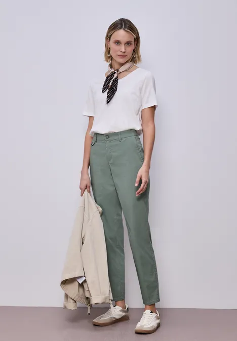 Chino im Casual Fit in softer Qualität dark mint green
