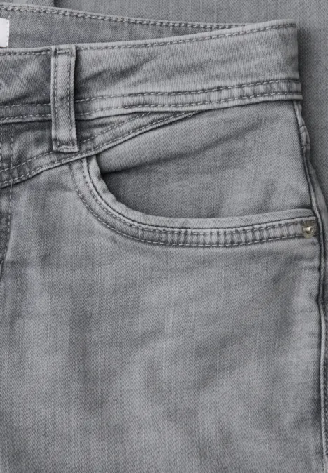 7/8 Slim Leg Jeans im Casual Fit light grey random wash 7/8 Slim Leg Jeans im Casual Fit light grey random wash
