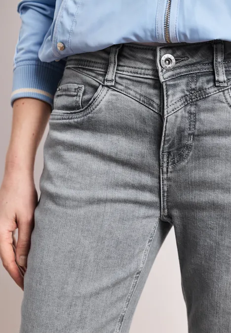 7/8 Slim Leg Jeans im Casual Fit light grey random wash 7/8 Slim Leg Jeans im Casual Fit light grey random wash