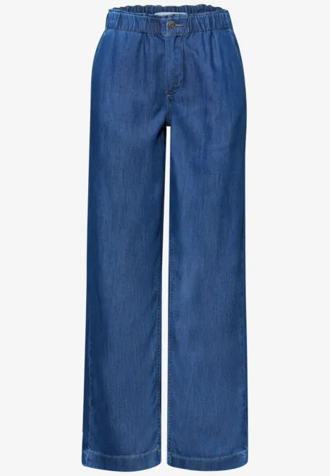 Blauwe wijde spijkerbroek met elastische taille en rechte pijpen.