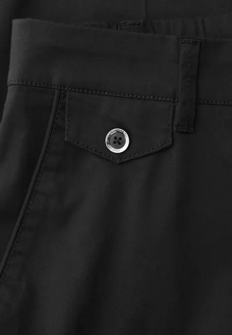 Chino im Casual Fit in softer Qualität Black