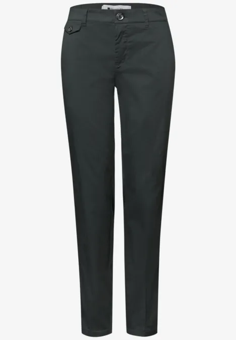 Chino im Casual Fit in softer Qualität pine grove green