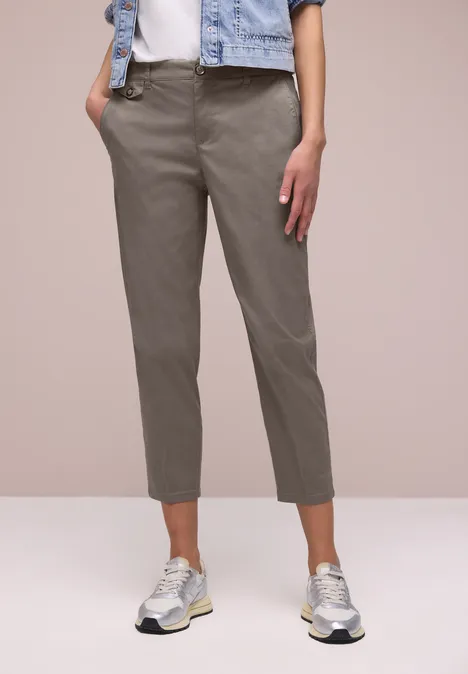 Chino im Casual Fit in softer Qualität dark tumbled beige