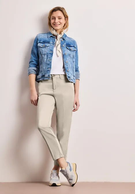 Slim Legs Chino en mélange de lyocell buff grey