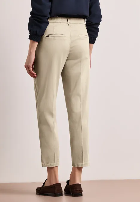 Slim Legs Chino en mélange de lyocell cobble stone