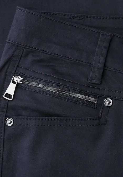 Pantalon Mid Waist Slim Leg en satin shadowed navy