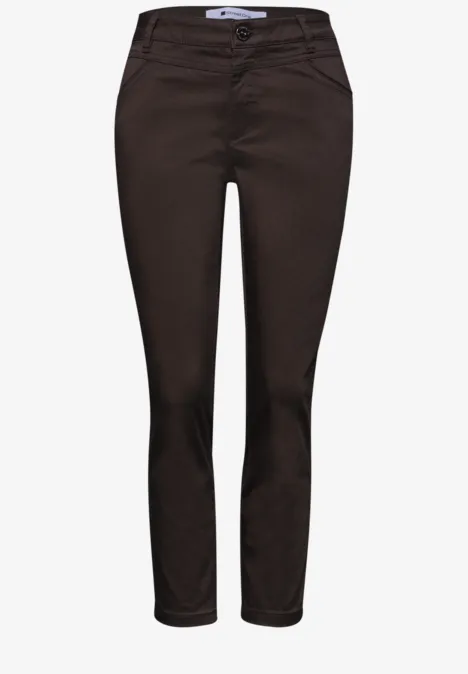 7/8 Slim Legs broek in satijnlook deep earth Bruine broek voor dames, slim fit met hoge taille en rechte pijpen.