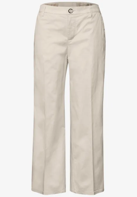 Chino Straight Legs en coupe casual silkstone white