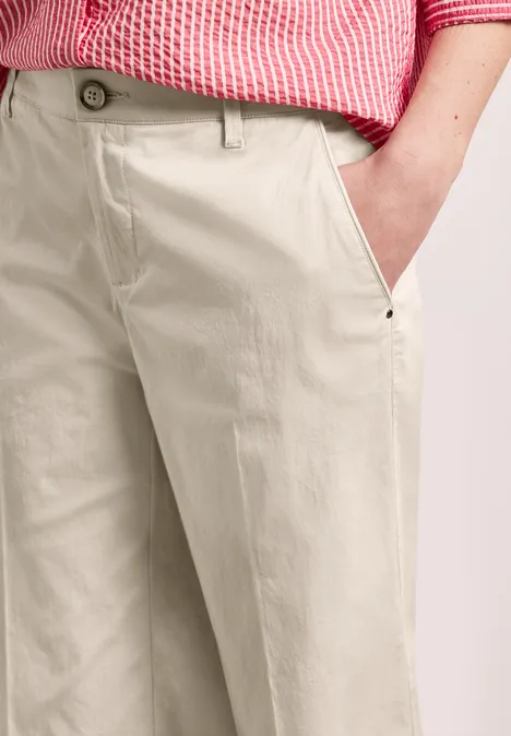 Chino Straight Legs en coupe casual silkstone white