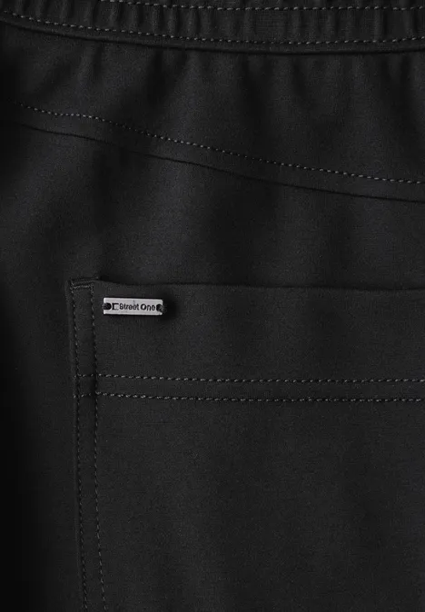 Straight Leg Hose Black