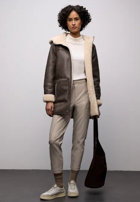 Broek met smalle pijpen light terra mocha