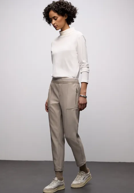 Broek met smalle pijpen light terra mocha