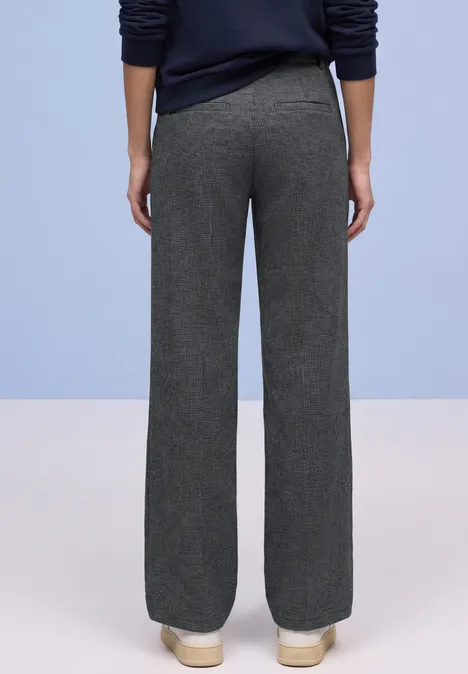 Straight Leg Hose shadowed navy