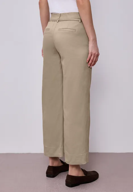 Straight Legs broek met riemdetail safari beige