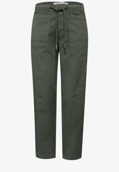 Pantalon à jambes coniques en sergé cilantro green