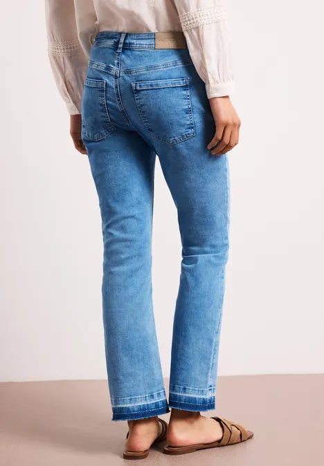 High Waist Flared Leg Jeans mit Ziersaum Light Blue Wash