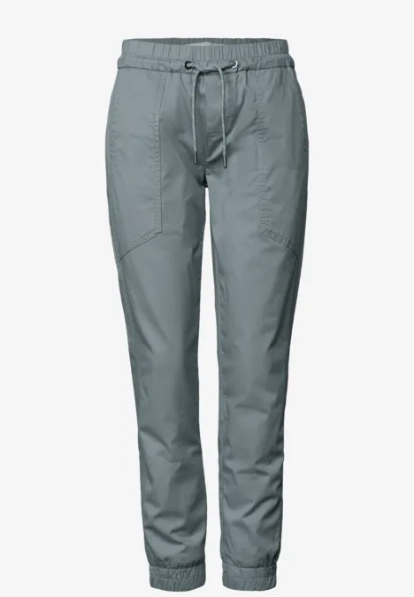 Slim legs broek in lichtgewicht kwaliteit washed blue Lichtgrijze joggingbroek met elastische taille, koordsluiting en aansluitende boorden bij de enkels.