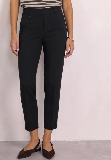 Damen-Slim-Fit-Anzughose in Schwarz, knöchellang, mit geradem Schnitt und schmaler Passform