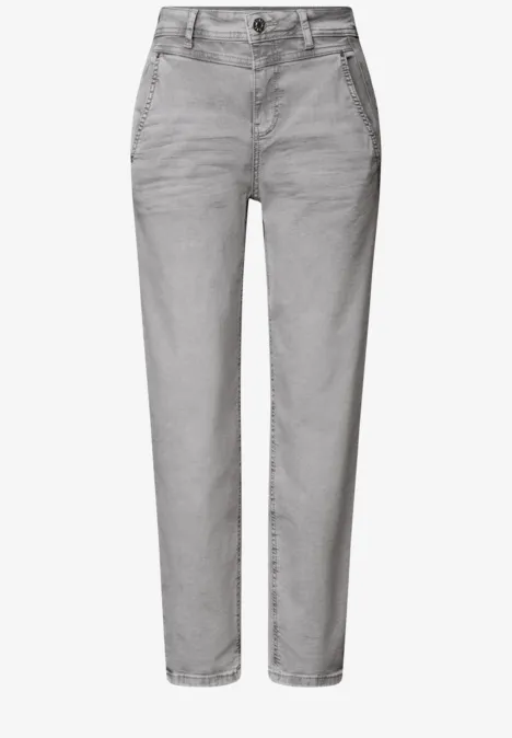 High Waist Barrel Leg Jeans im Loose Fit Light Grey Random Helle Graue Jeans mit hohem Bund, geradem Bein und klassischem 5-Pocket-Design.
