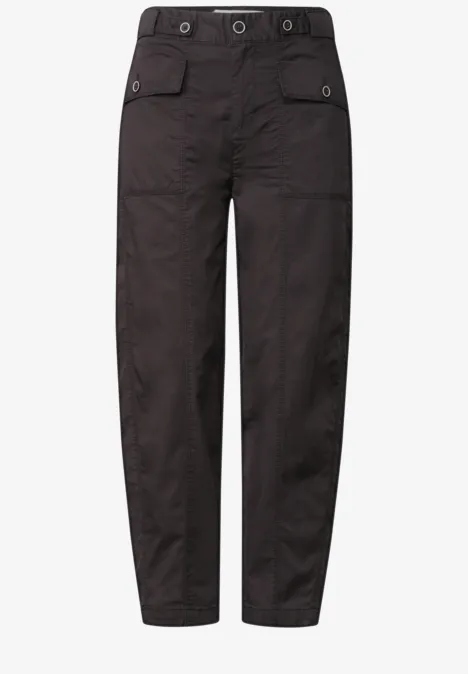 High Waist Barrel Leg Hose im Casual Fit black coffee Dunkle, hochtaillierte Cargo-Hose mit aufgesetzten Taschen und geradem, leicht verengtem Bein.