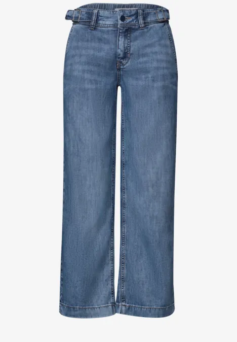 Lichtblauwe, wijde jeans met hoge taille, riemlussen, rechte wijde pijpen en brede zoom.