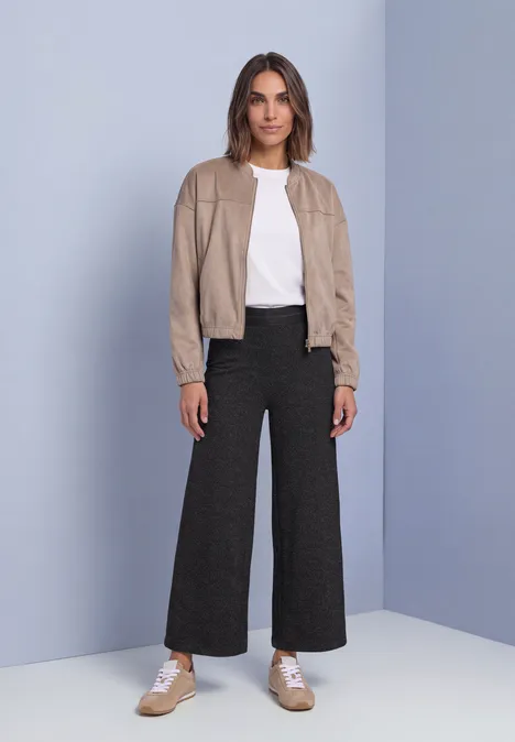 Broek met High Waist en Wide Leg pijpen met een subtiel patroon Black