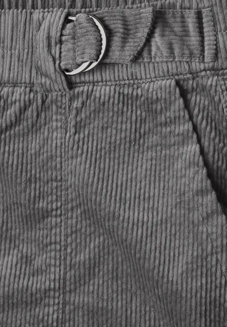 Graue Cordhose mit elastischem Bund, Gürtelschlaufen und Metallring