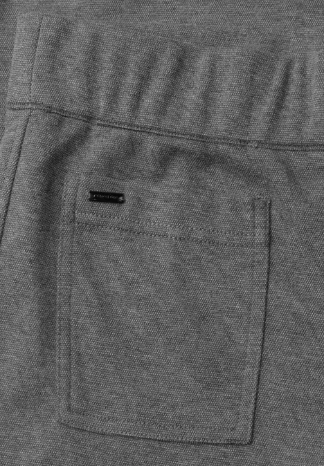 Grijze joggingbroek met achterzak en klein labellogo