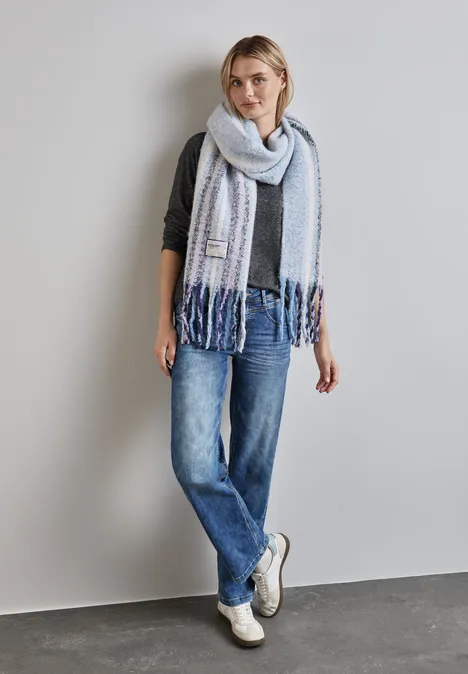 Gestreifter Schal light sea blue