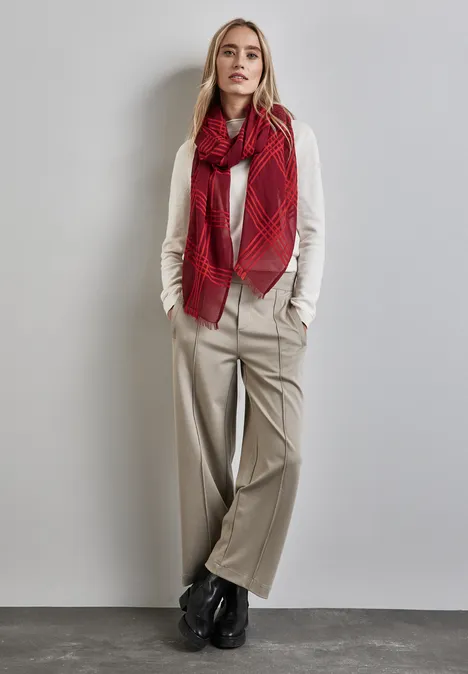 Karierter Schal beet red