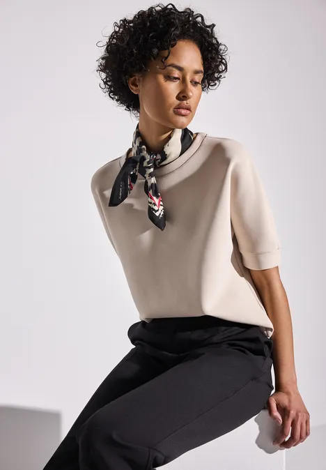 Gemustertes Tuch Black