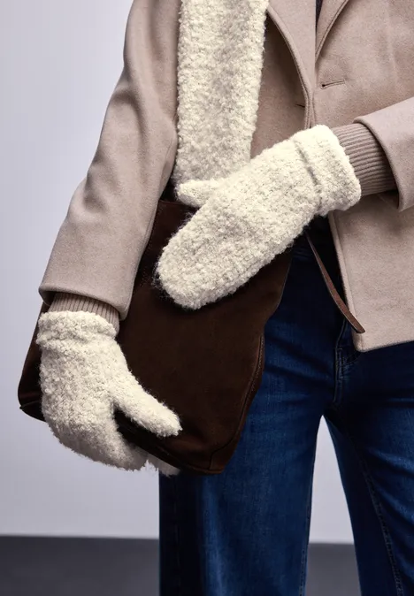 Bouclé Fäustlinge soft beige