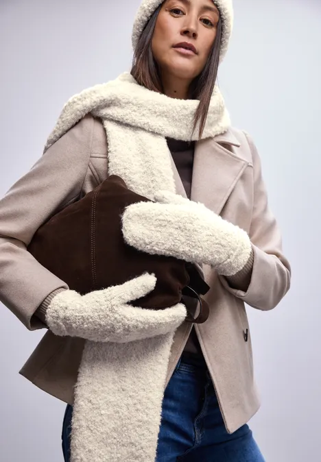 Bouclé Fäustlinge soft beige