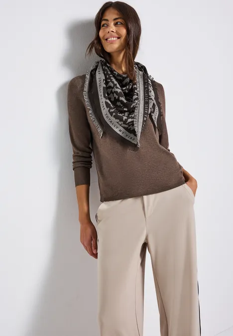 Jacquard Dreieckstuch deep roast brown